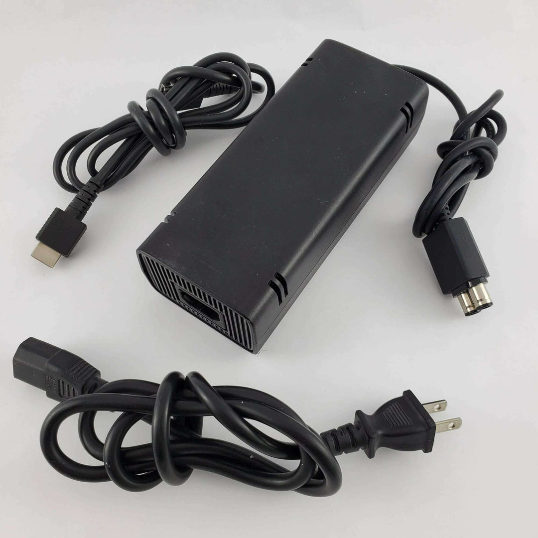 Xbox 360 Console Bundle: Minecraft | Retrolio Games