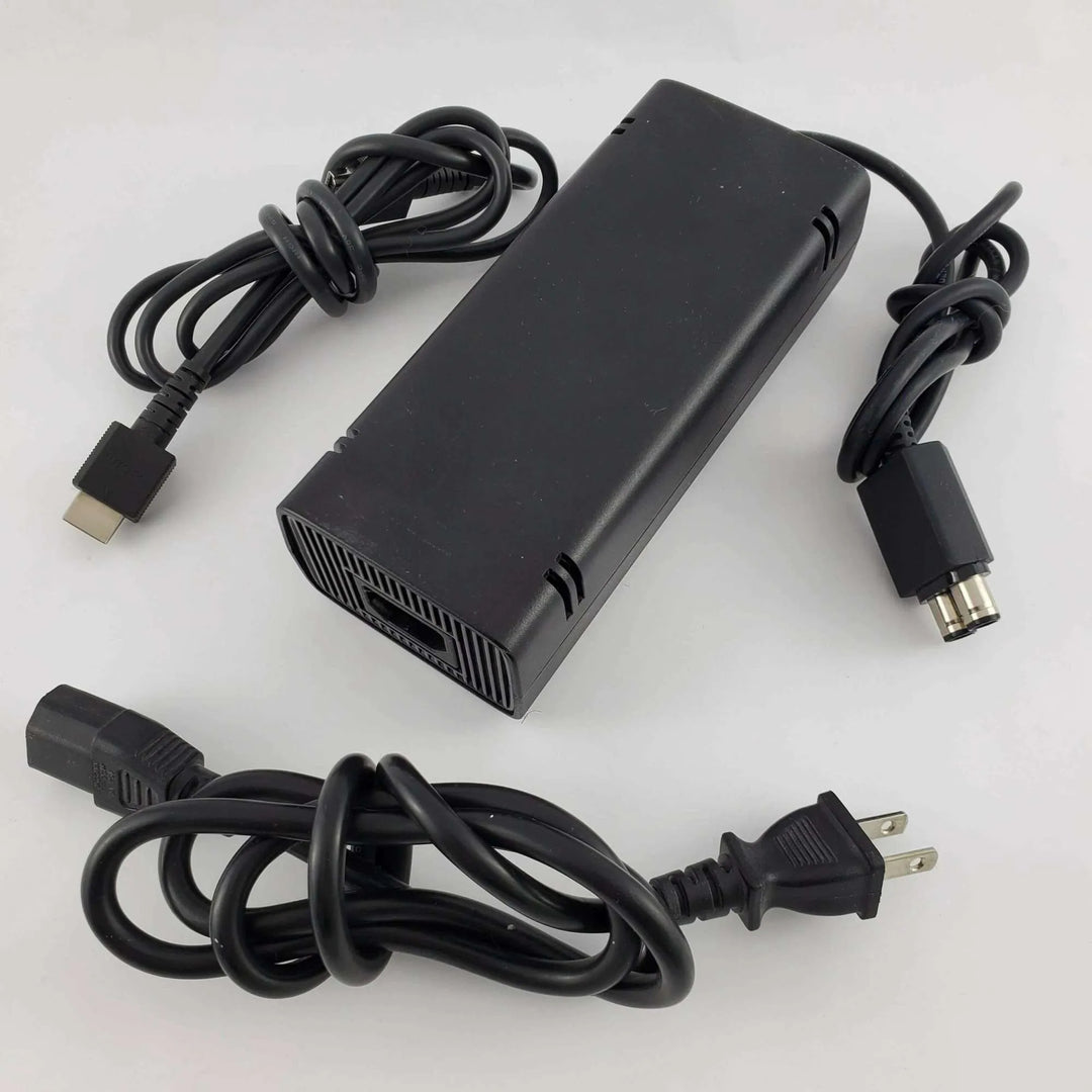 Xbox 360 Slim Console: Call of Duty Ghosts (Retro Fam)