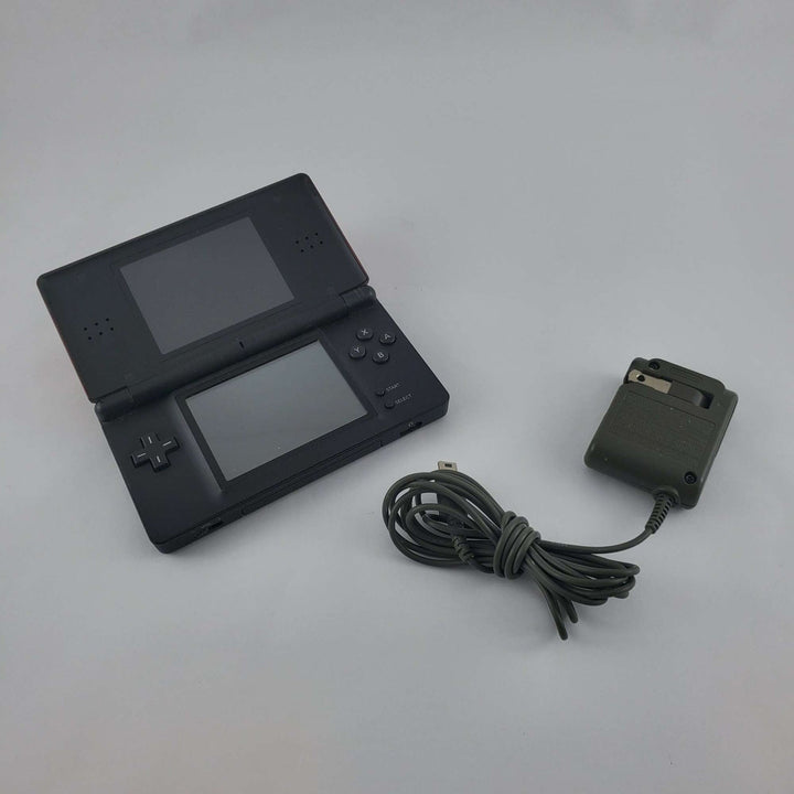 Nintendo DS Lite: Nintendogs (4 Games!)