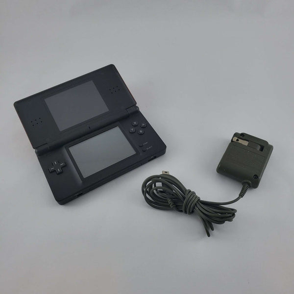 Nintendo DS Lite: Nintendogs (4 Games!) - Image 3