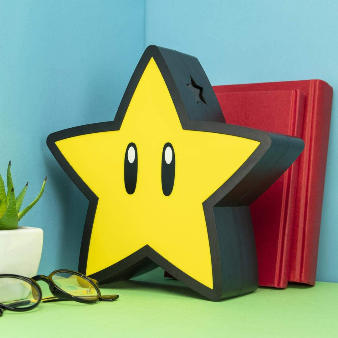 Super Mario: Super Star Projection Light (Retro Fam)