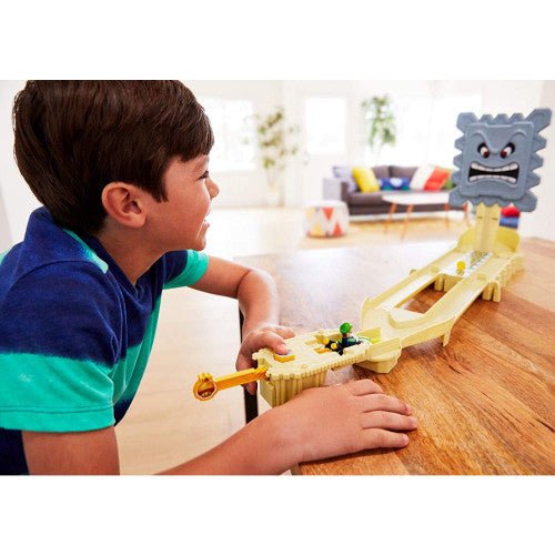 Hot Wheels Mario Kart Thwomp Ruins Track Set (Retro Fam)