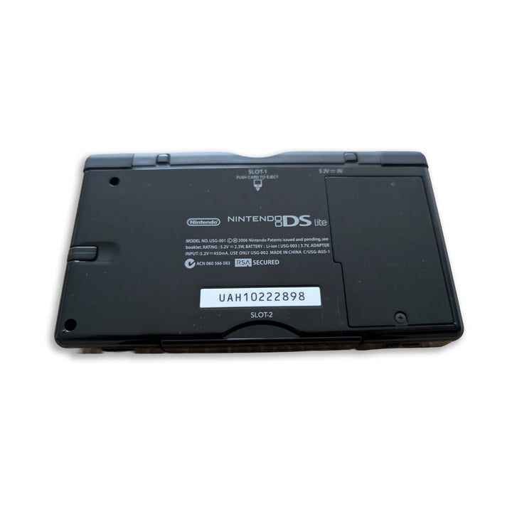 Nintendo DS Lite Console: Pokémon Bundle