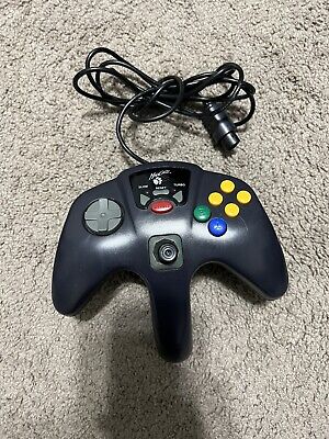 Mando Madcatz Black para Nintendo 64 (Retro Fam)