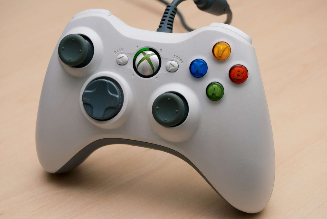 Xbox 360 White Wired Controller (Retro Fam)