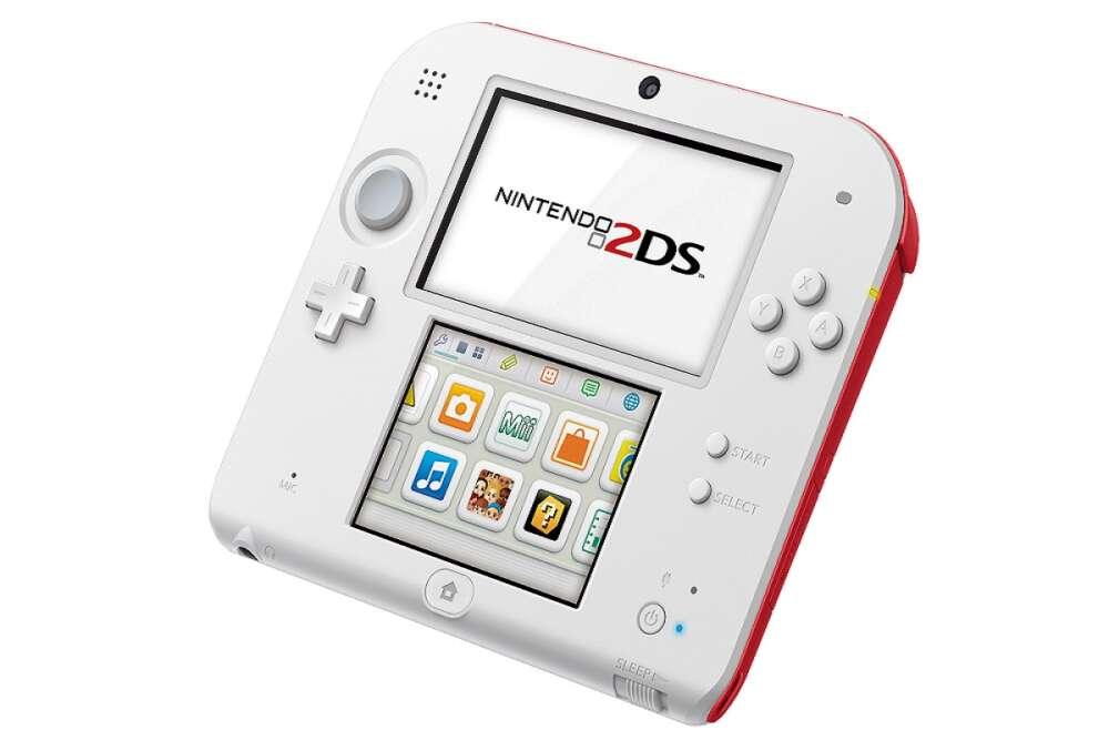 Nintendo 2DS Console - Retro Fam