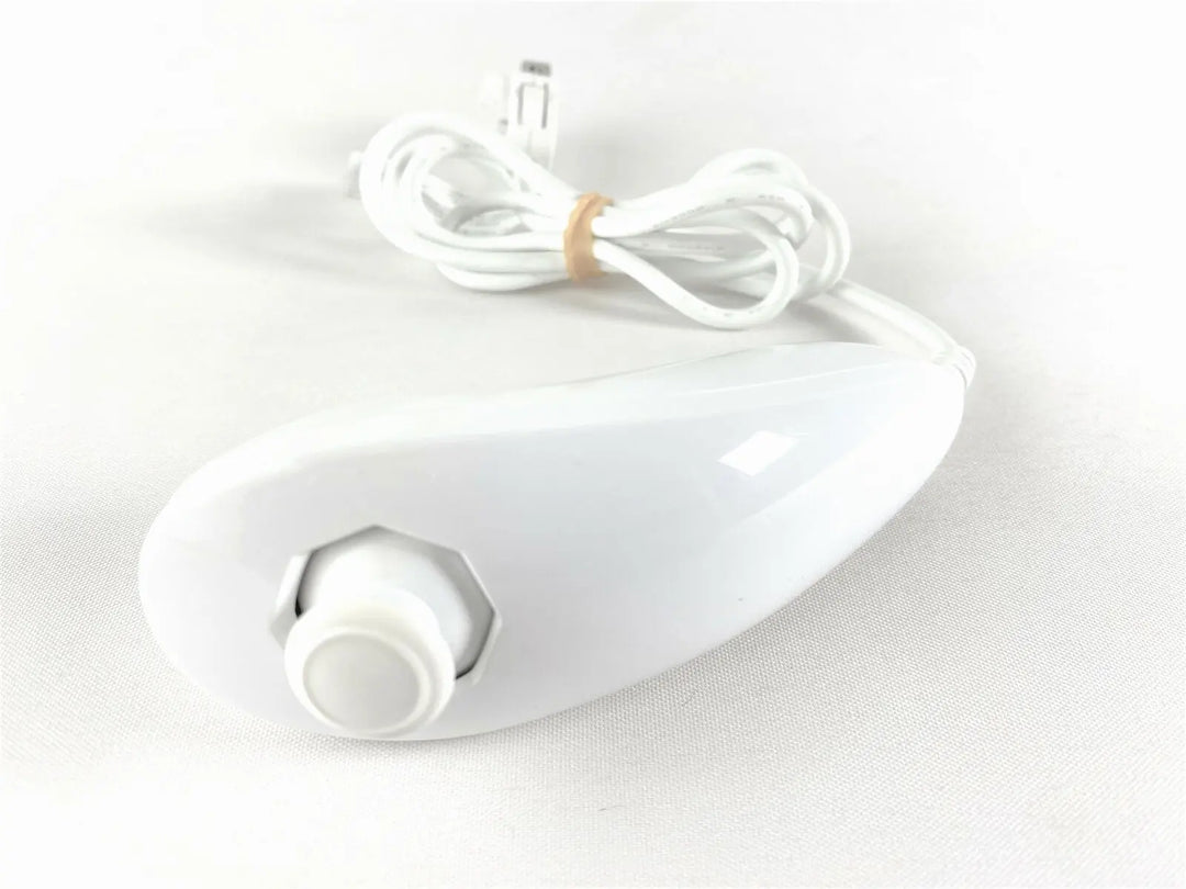 White Nintendo wii nunchuk (Retro Fam)